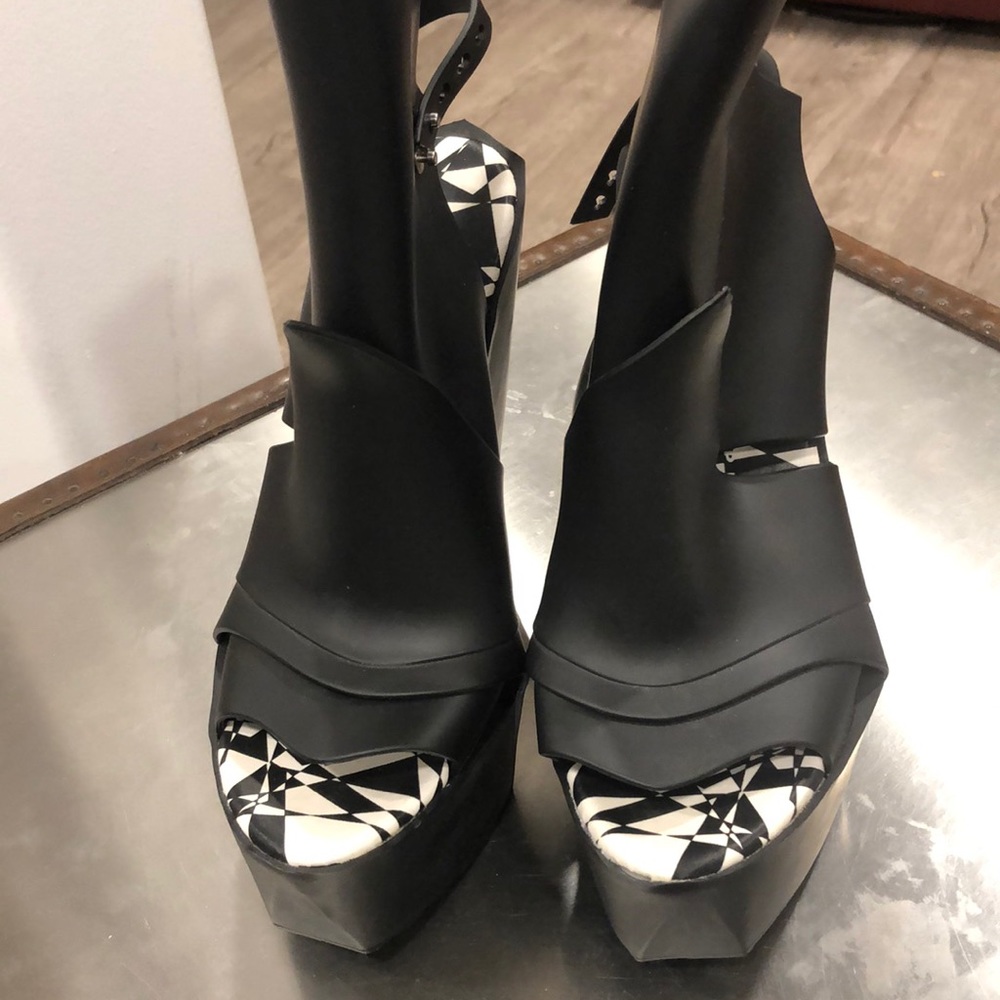 Melissa + Gareth Pugh Ascension in Black, Wedge 8